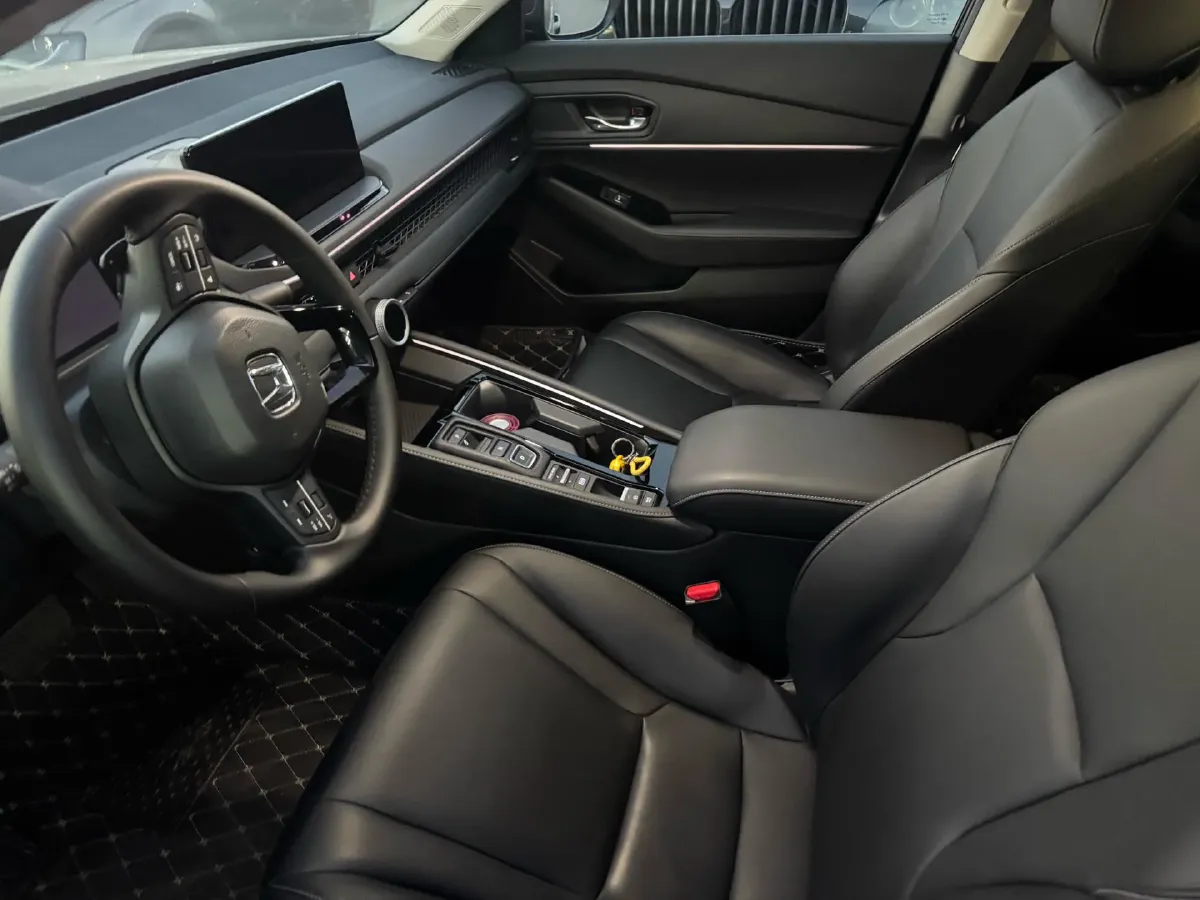 2023 Honda Accord 2.0L 148HP L4 E-CVT PHEV 17.7KWH,autocango,china used car exporter,china ev exporter,chinese used car exporter,chinese used ev exporter