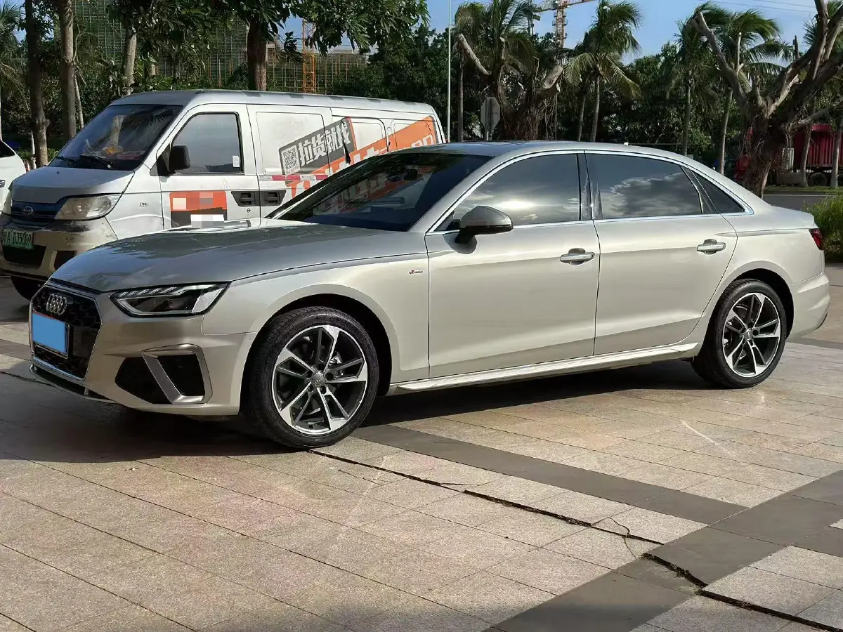 2020 Audi A4L 2.0T 190HP L4 7DCT