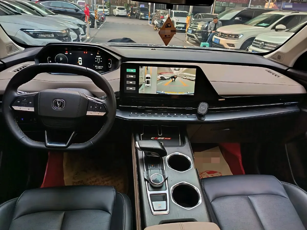 2022 ChangAn Oshan X7 Plus 1.5T 188HP L4 7DCT,autocango,china used car exporter,china ev exporter,chinese used car exporter,chinese used ev exporter