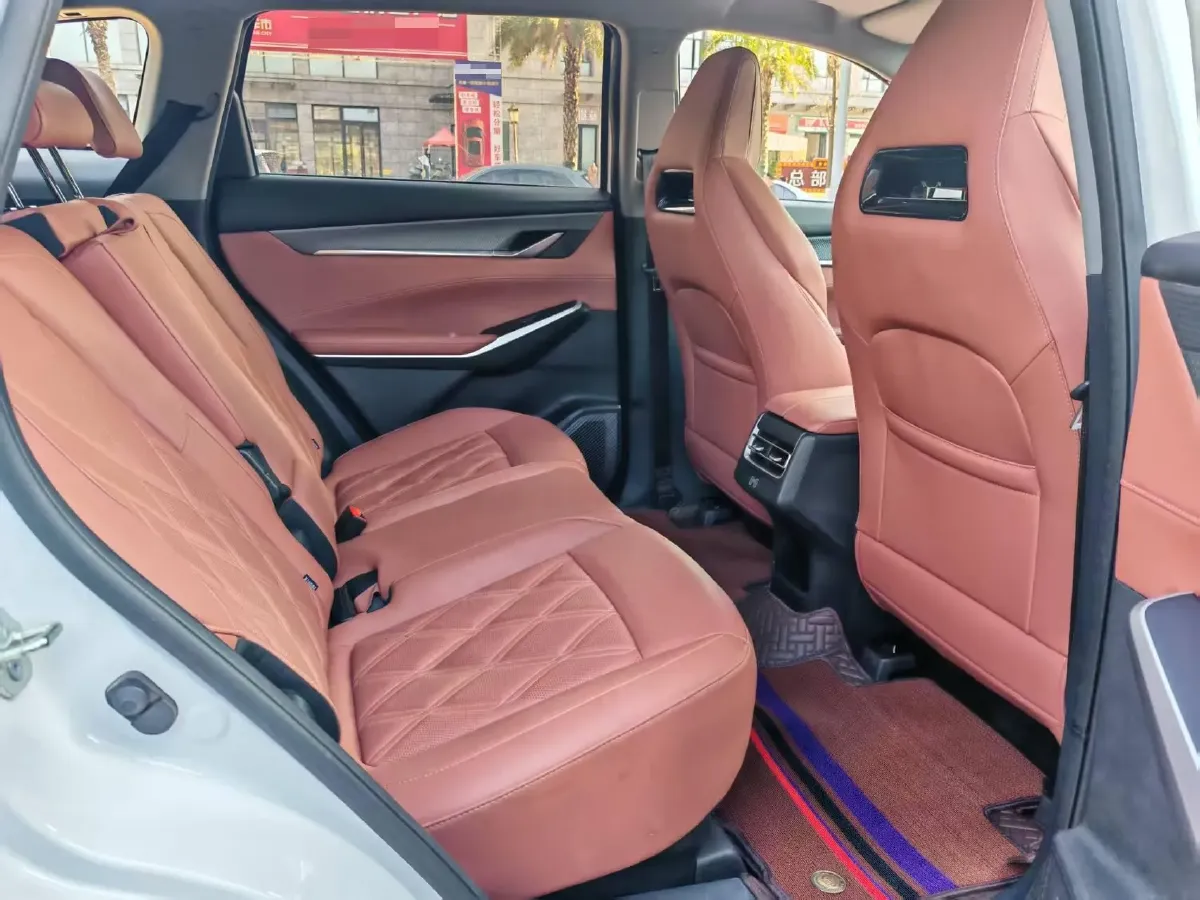 2023 ChangAn CS75 Plus 1.5T 188HP L4 8AT,autocango,china used car exporter,china ev exporter,chinese used car exporter,chinese used ev exporter