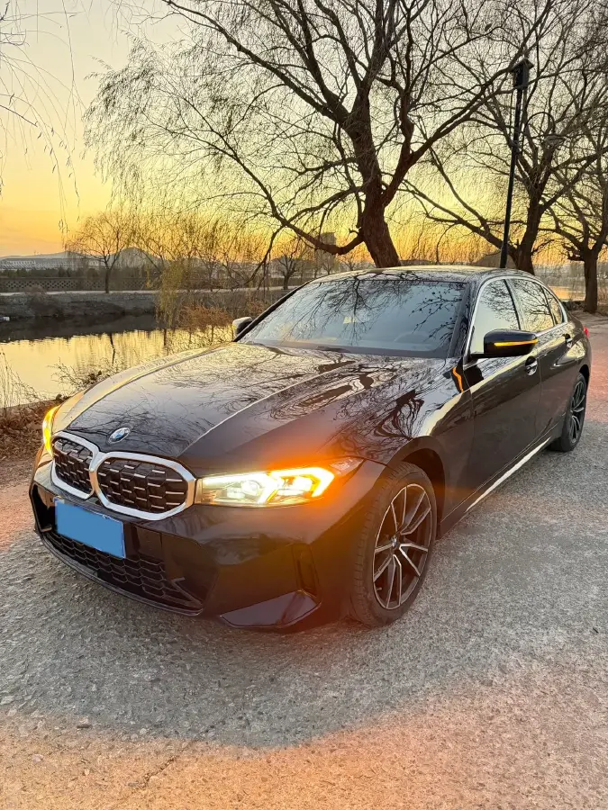 2024 BMW 3 Series 2.0T 184HP L4 8AT