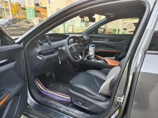 2023 ChangAn UNI-V 1.5T 188HP L4 7DCT,autocango,china used car exporter,china ev exporter,chinese used car exporter,chinese used ev exporter