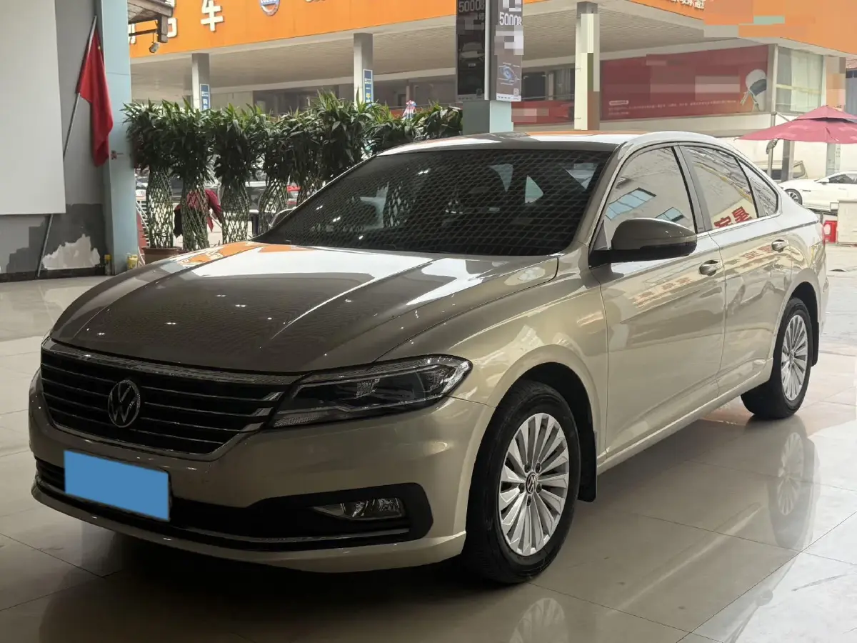 2019 Volkswagen Sagitar 1.2T 116HP L4 7DCT