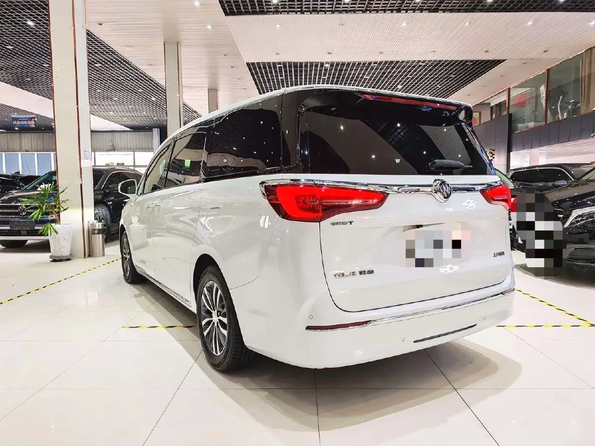 2022 Buick GL8 2.0T 237HP L4 9AT,autocango,china used car exporter,china ev exporter,chinese used car exporter,chinese used ev exporter