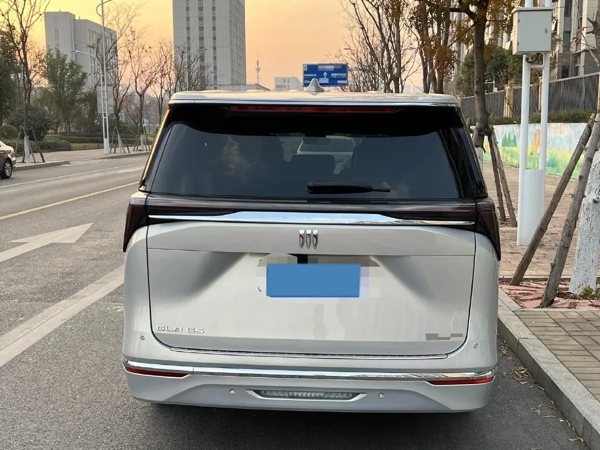 2025 Buick GL8 2.0T 237HP L4 9AT,autocango,china used car exporter,china ev exporter,chinese used car exporter,chinese used ev exporter