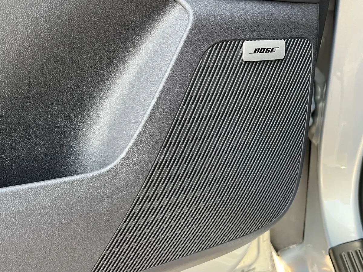 2025 Buick GL8 2.0T 237HP L4 9AT,autocango,china used car exporter,china ev exporter,chinese used car exporter,chinese used ev exporter