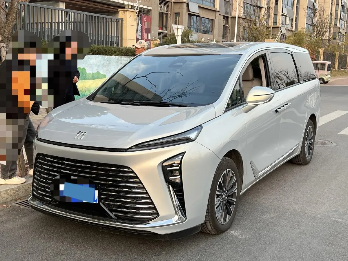 2025 Buick GL8 2.0T 237HP L4 9AT,autocango,china used car exporter,china ev exporter,chinese used car exporter,chinese used ev exporter