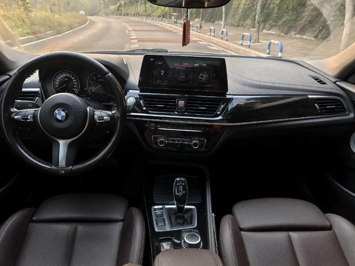 2022 BMW 1 Series 1.5T 140HP L3 7DCT,autocango,china used car exporter,china ev exporter,chinese used car exporter,chinese used ev exporter