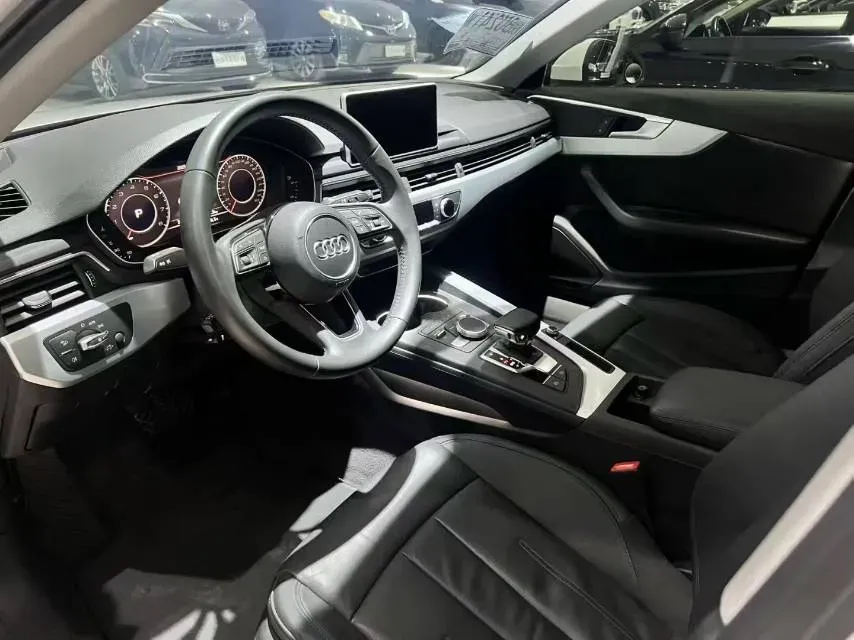 2019 Audi A4L 2.0T 190HP L4 7DCT,autocango,china used car exporter,china ev exporter,chinese used car exporter,chinese used ev exporter