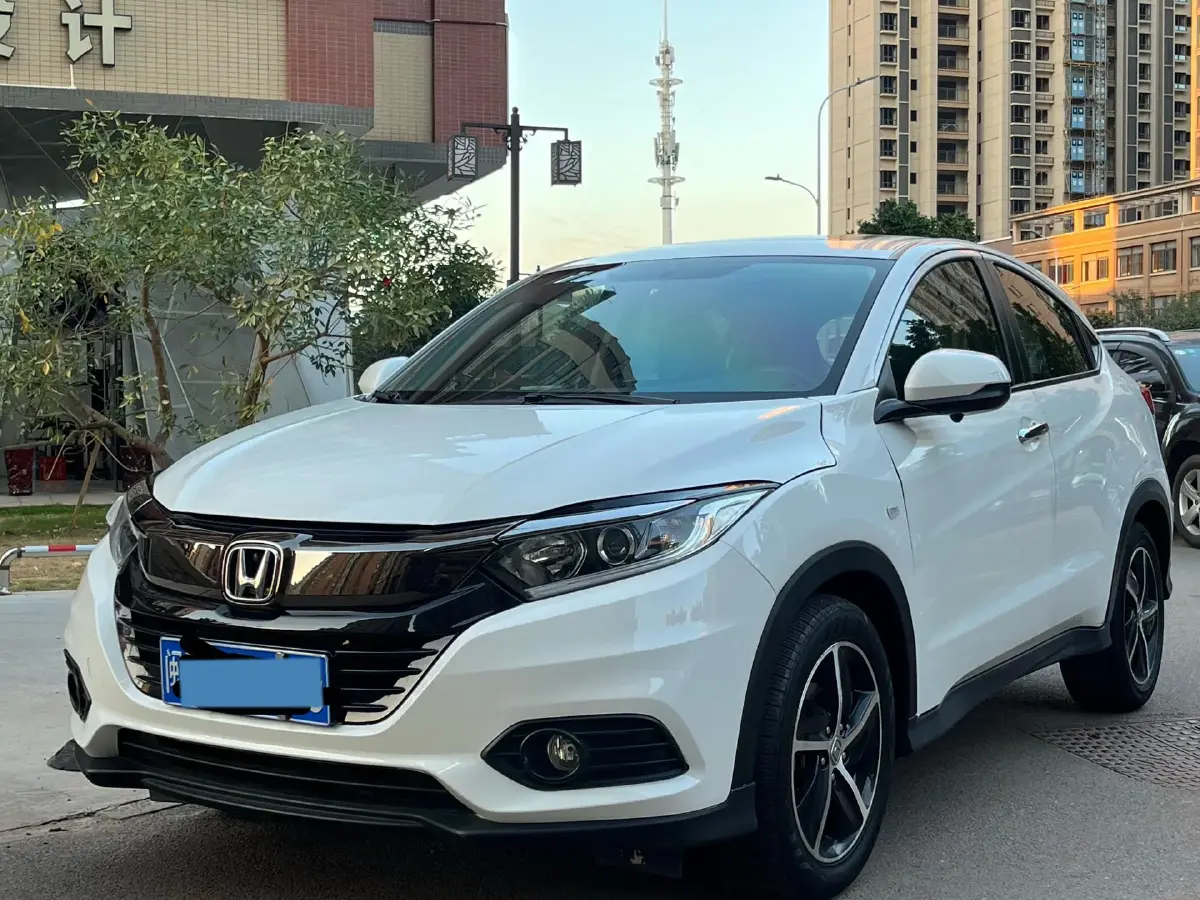 2020 Honda Vezel 1.5L 131HP L4 CVT 2020 Honda Vezel 1.5L 131HP L4 CVT