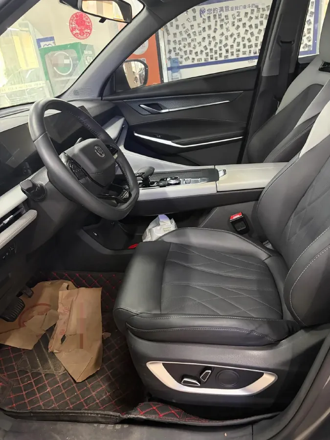 2024 ChangAn CS75 Plus 1.5T 188HP L4 8AT,autocango,china used car exporter,china ev exporter,chinese used car exporter,chinese used ev exporter