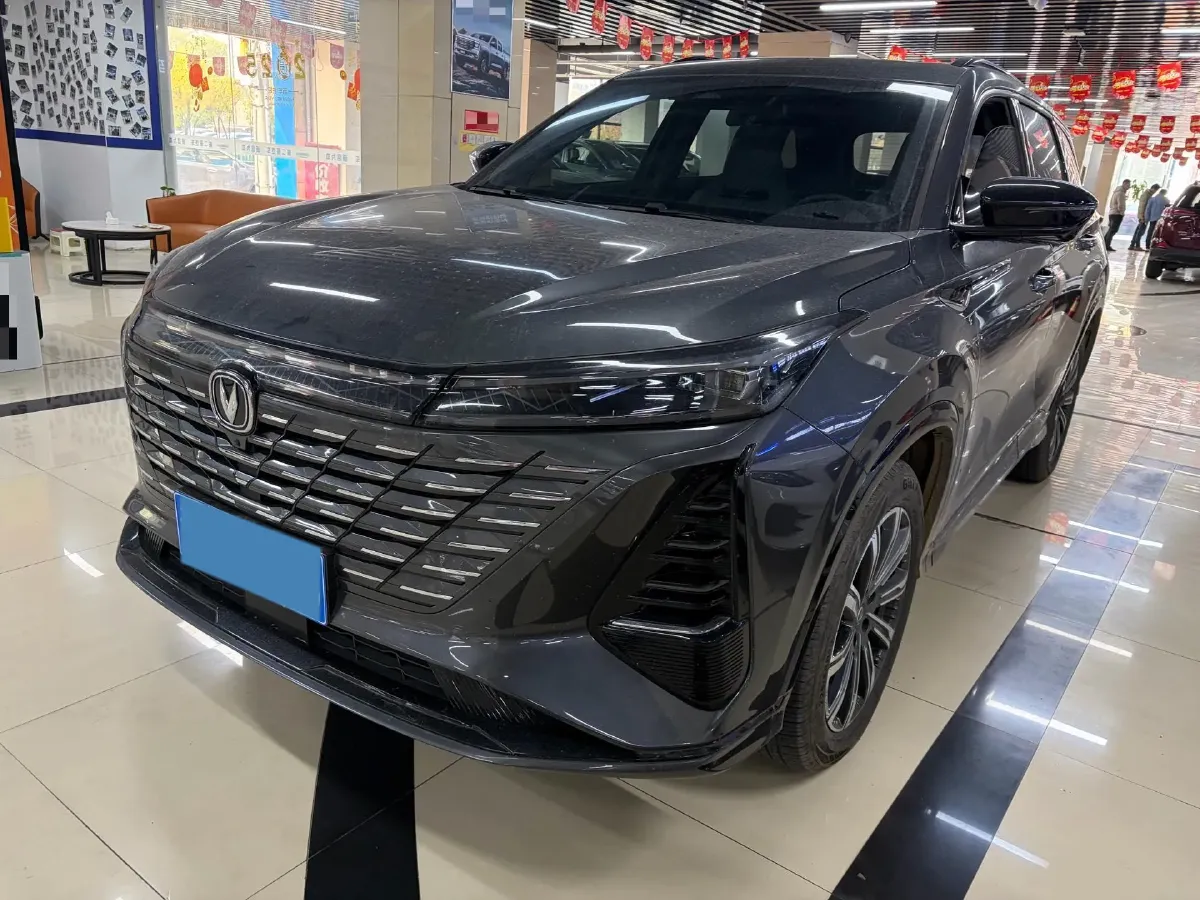 2024 ChangAn CS75 Plus 1.5T 188HP L4 8AT,autocango,china used car exporter,china ev exporter,chinese used car exporter,chinese used ev exporter