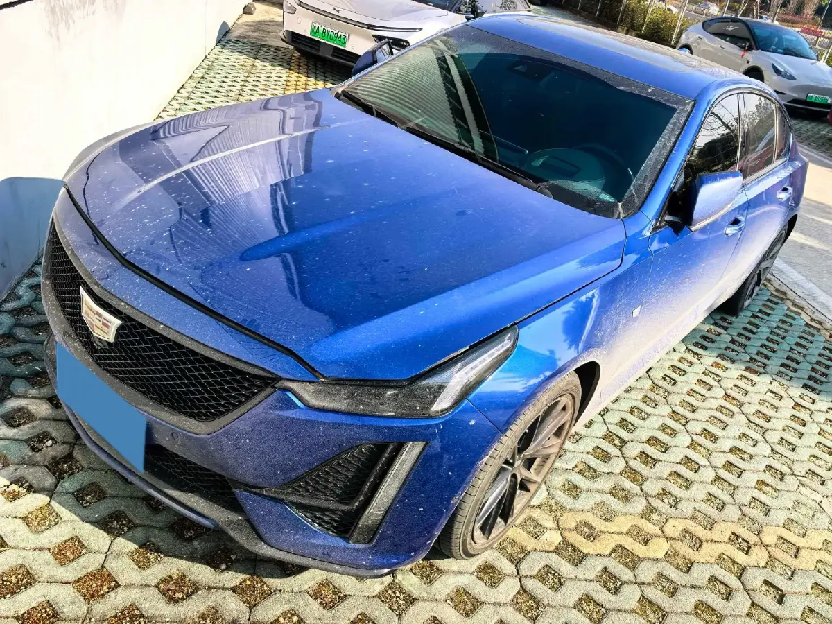 2021 Cadillac CT5 2.0T 237HP L4 10AT