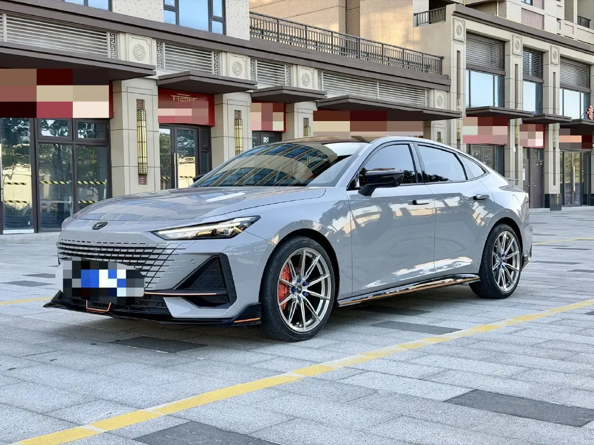 2022 ChangAn UNI-V 1.5T 188HP L4 7DCT