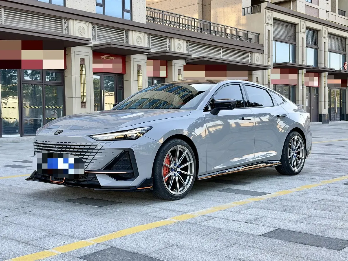 2022 ChangAn UNI-V 1.5T 188HP L4 7DCT,autocango,china used car exporter,china ev exporter,chinese used car exporter,chinese used ev exporter