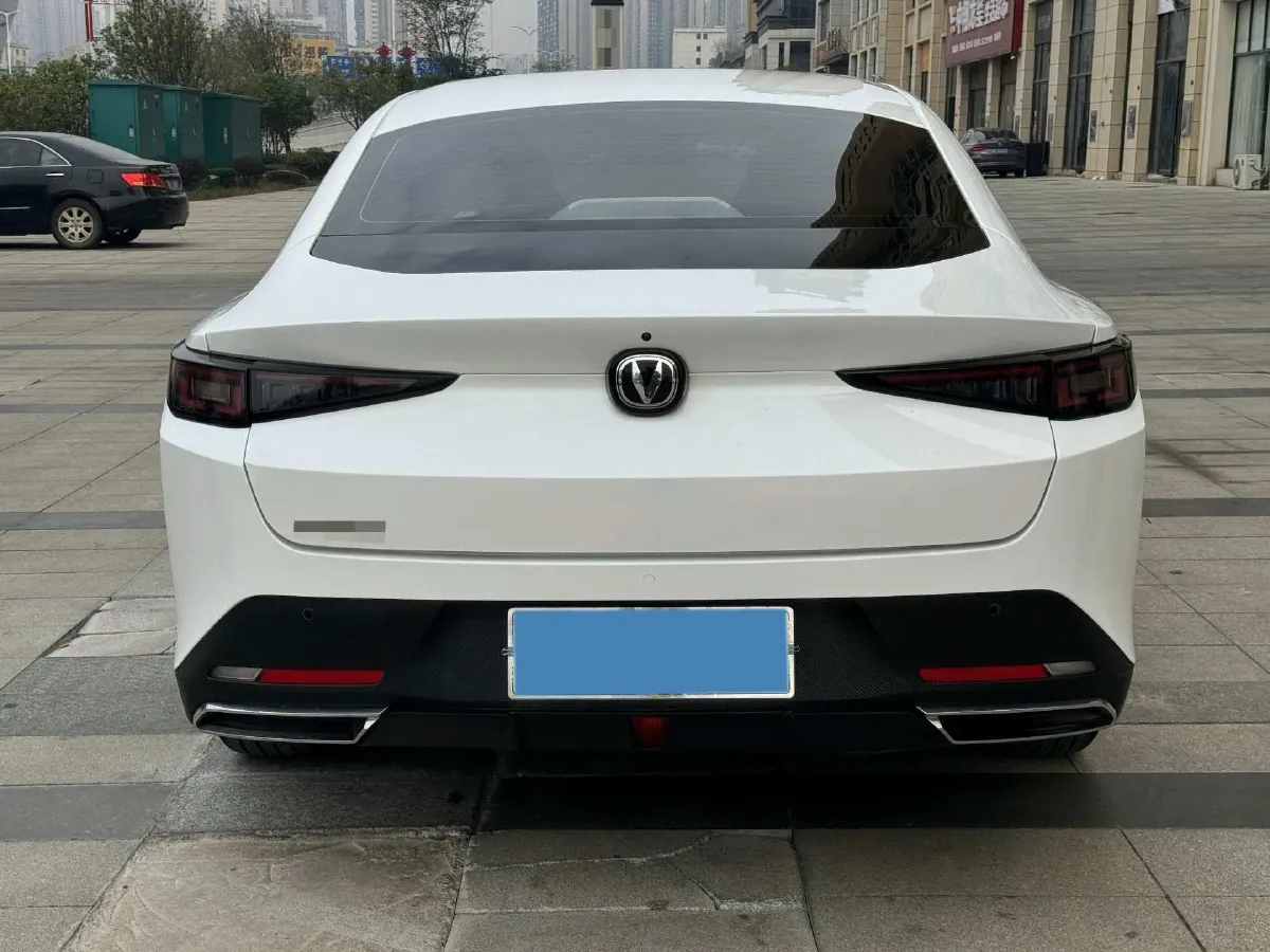 2024 ChangAn Eado 1.5T 170HP L4 7DCT,autocango,china used car exporter,china ev exporter,chinese used car exporter,chinese used ev exporter