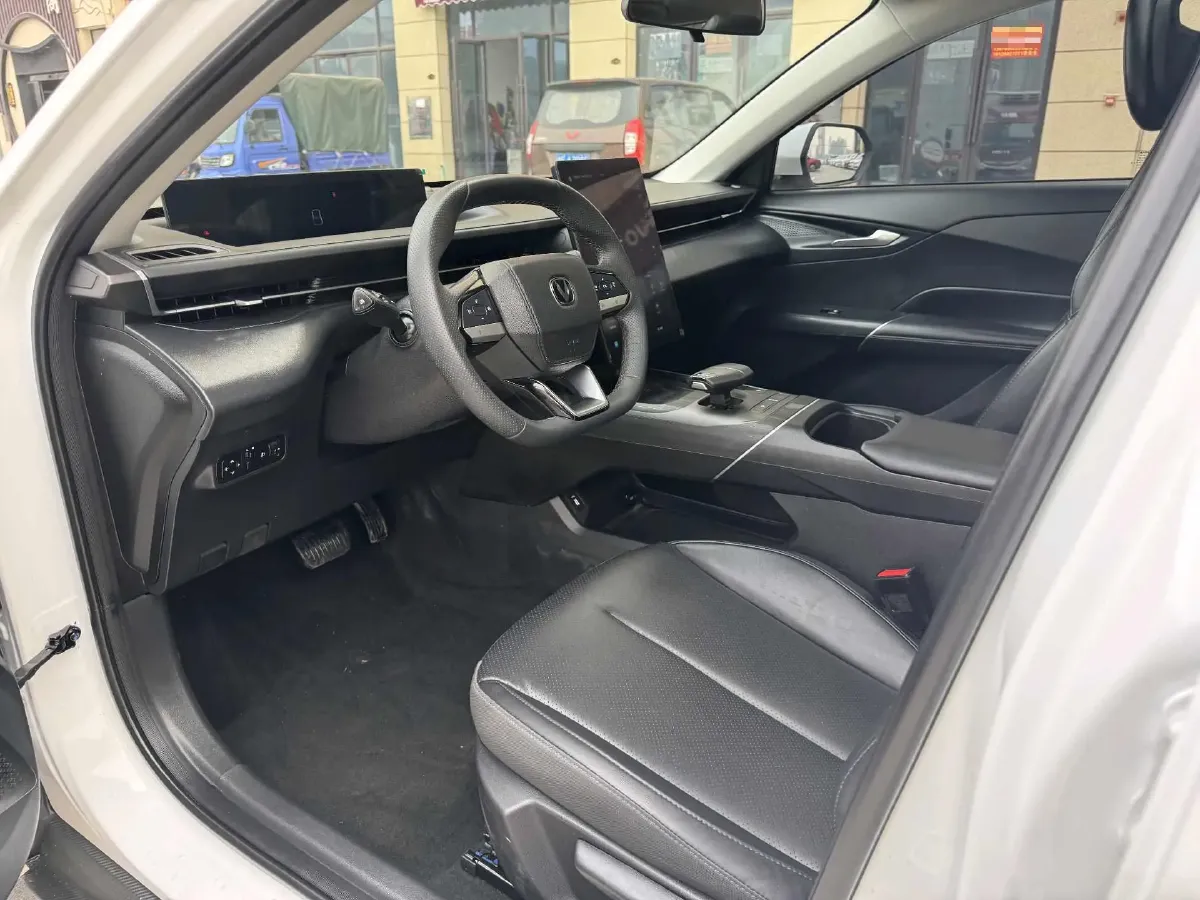 2024 ChangAn Eado 1.5T 170HP L4 7DCT,autocango,china used car exporter,china ev exporter,chinese used car exporter,chinese used ev exporter