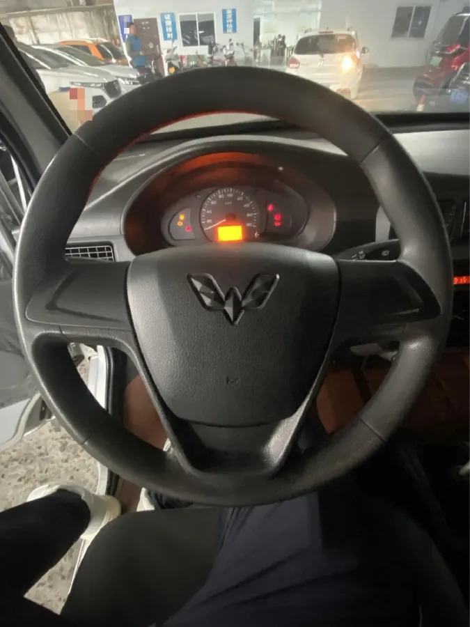 2021 WuLing RongGuang Mini Truck 1.5L 99HP L4 5MT,autocango,china used car exporter,china ev exporter,chinese used car exporter,chinese used ev exporter