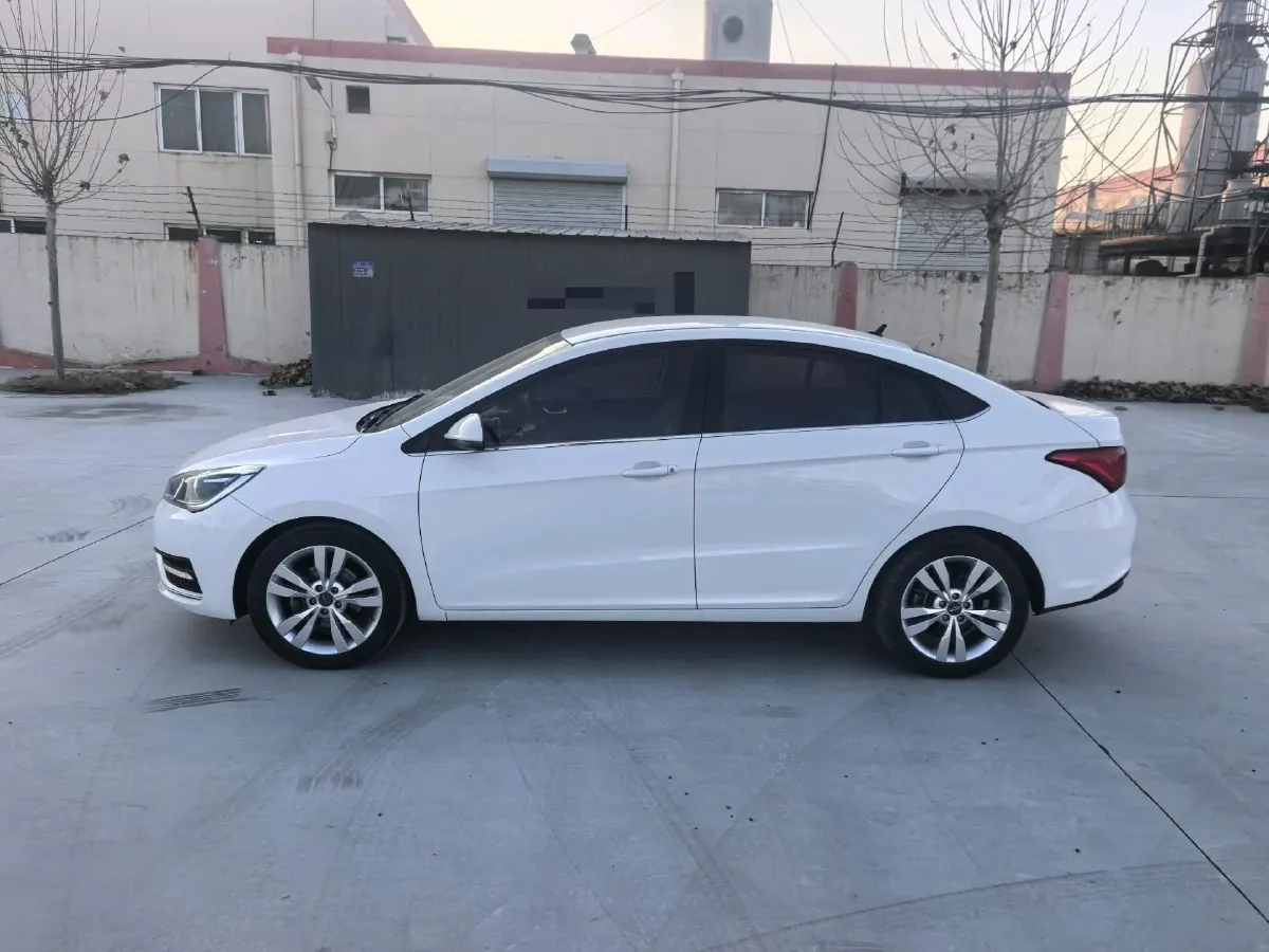 2017 ChangAn CS35 1.6L 125HP L4 5MT,autocango,china used car exporter,china ev exporter,chinese used car exporter,chinese used ev exporter