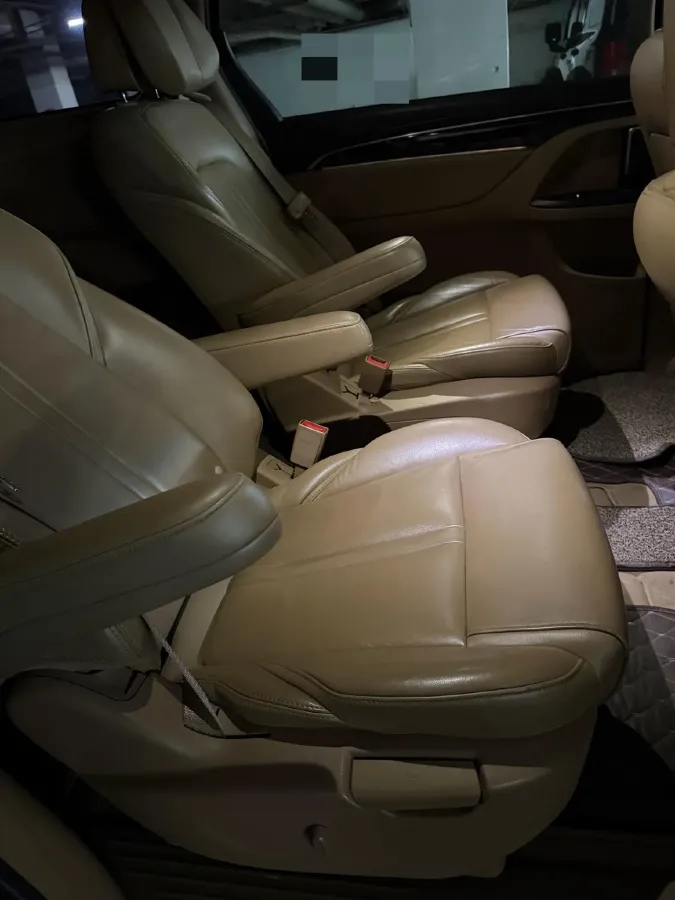 2018 Buick GL8 2.0T 260HP L4 6AT,autocango,china used car exporter,china ev exporter,chinese used car exporter,chinese used ev exporter