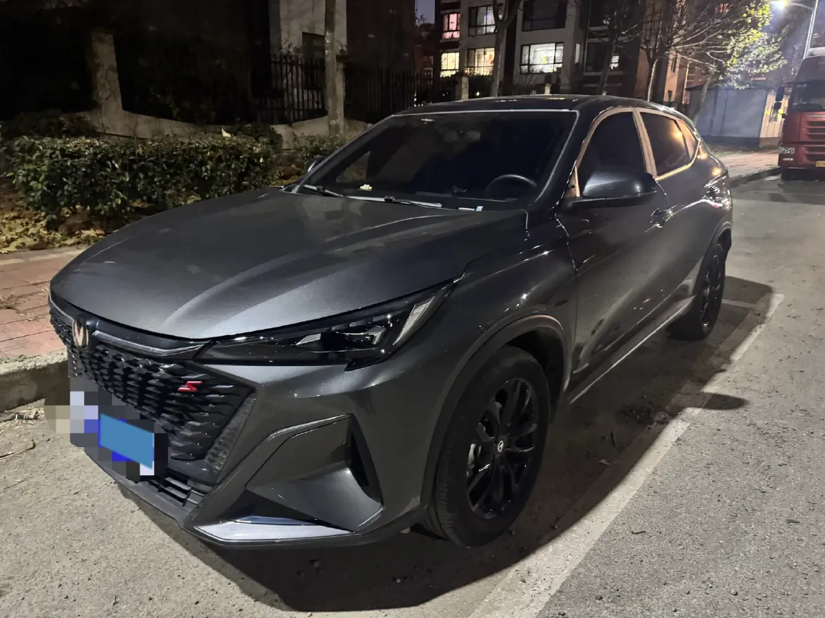 2025 ChangAn X5 PLUS 1.5T 188HP L4 7DCT,autocango,china used car exporter,china ev exporter,chinese used car exporter,chinese used ev exporter