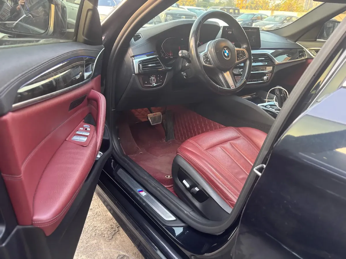 2020 BMW 5 Series 2.0T 252HP L4 8AT,autocango,china used car exporter,china ev exporter,chinese used car exporter,chinese used ev exporter