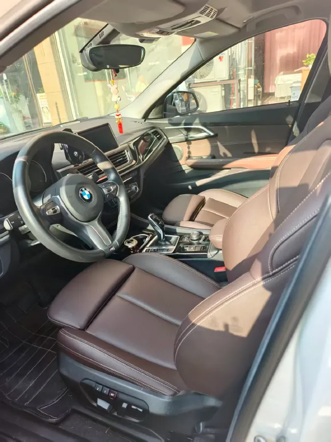 2020 BMW 1 Series 1.5T 140HP L3 7DCT,autocango,china used car exporter,china ev exporter,chinese used car exporter,chinese used ev exporter