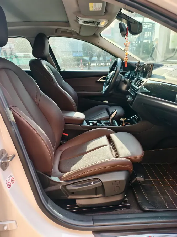 2020 BMW 1 Series 1.5T 140HP L3 7DCT,autocango,china used car exporter,china ev exporter,chinese used car exporter,chinese used ev exporter