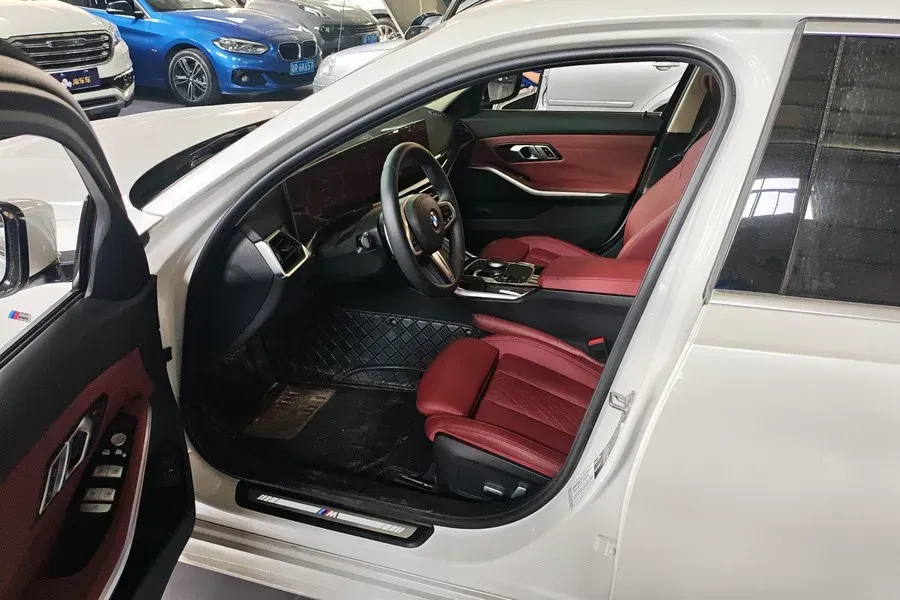 2023 BMW 3 Series 2.0T 184HP L4 8AT,autocango,china used car exporter,china ev exporter,chinese used car exporter,chinese used ev exporter