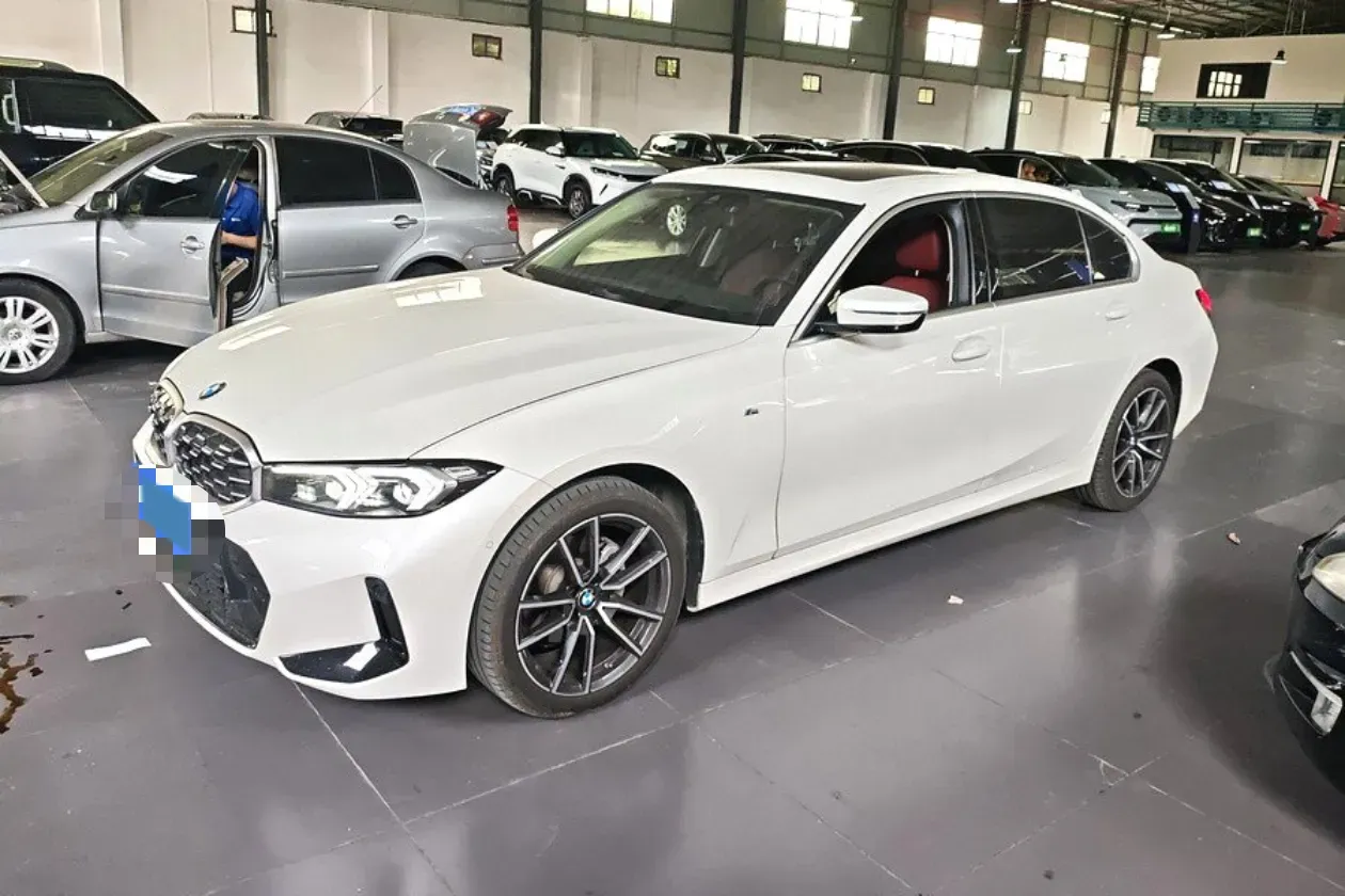 2023 BMW 3 Series 2.0T 184HP L4 8AT,autocango,china used car exporter,china ev exporter,chinese used car exporter,chinese used ev exporter