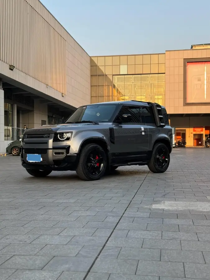 2021 Land Rover Defender 3.0T 400HP L6 8AT