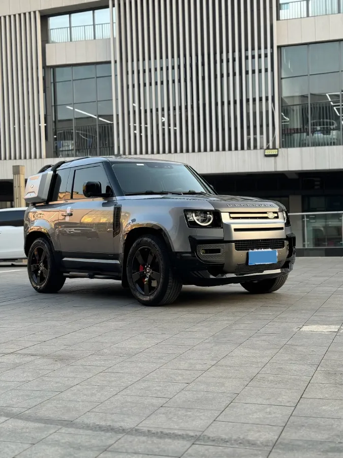 2021 Land Rover Defender 3.0T 400HP L6 8AT,autocango,china used car exporter,china ev exporter,chinese used car exporter,chinese used ev exporter