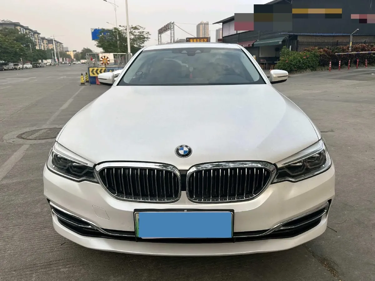 2020 BMW 5 Series 2.0T 184HP L4 8AT PHEV 17.7KWH,autocango,china used car exporter,china ev exporter,chinese used car exporter,chinese used ev exporter