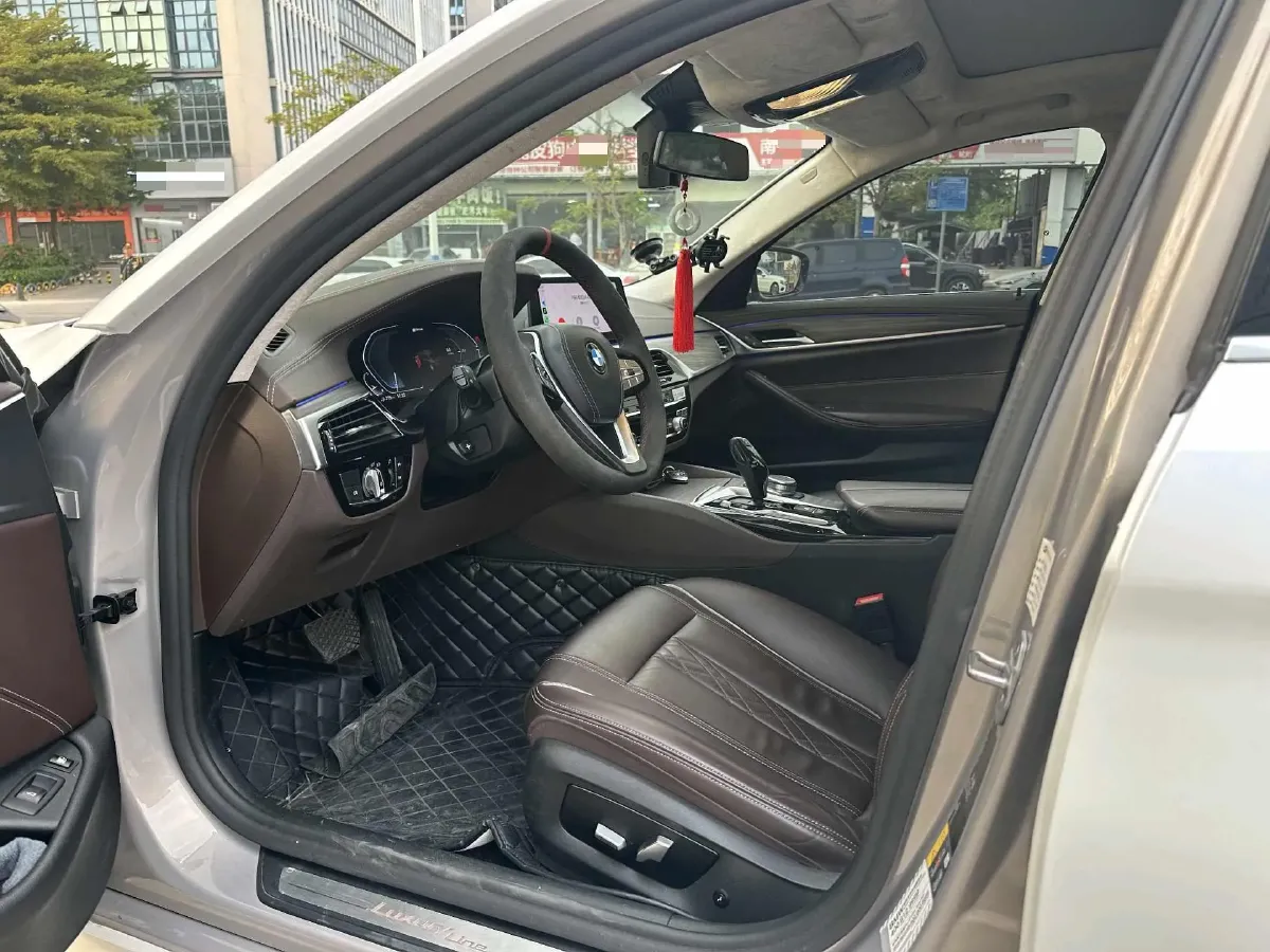 2020 BMW 5 Series 2.0T 184HP L4 8AT PHEV 17.7KWH,autocango,china used car exporter,china ev exporter,chinese used car exporter,chinese used ev exporter