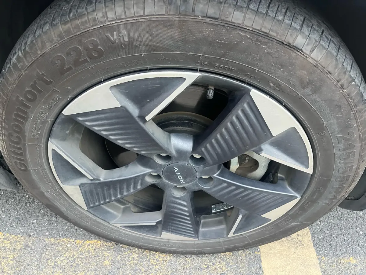 2022 Geely Okavango 1.8T 184HP L4 7DCT,autocango,china used car exporter,china ev exporter,chinese used car exporter,chinese used ev exporter