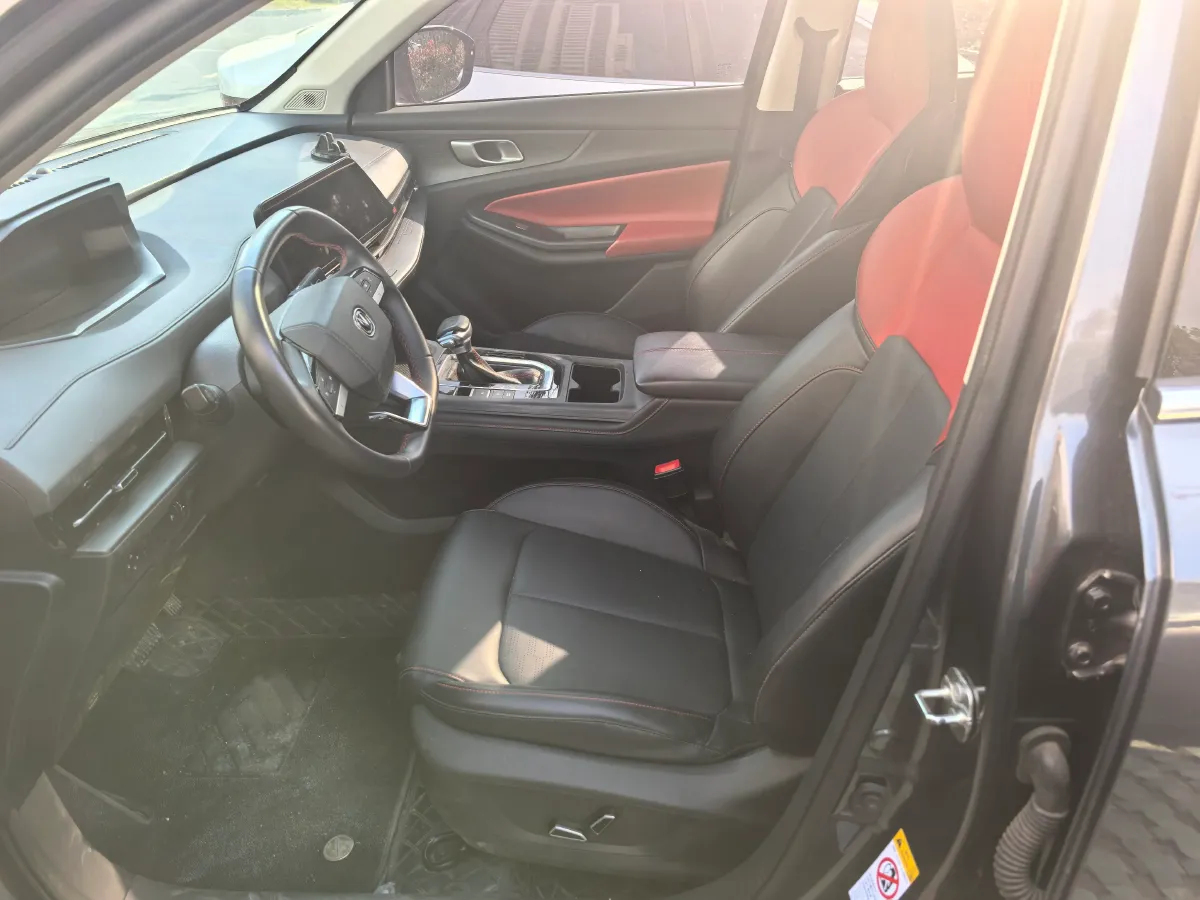 2022 ChangAn UNI-V 1.5T 188HP L4 7DCT,autocango,china used car exporter,china ev exporter,chinese used car exporter,chinese used ev exporter