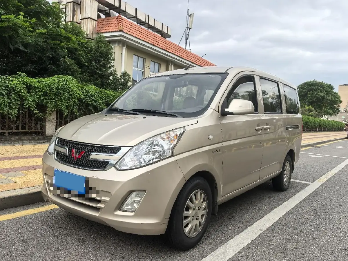 2016 WuLing RongGuang V 1.5L 112HP L4 5MT