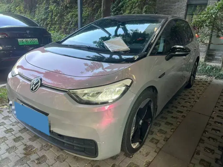 2023 Volkswagen ID.3 BEV 52.8KWH