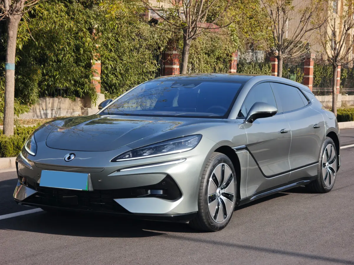 2024 Denza DenzaZ9GT 2.0T 207HP L4 E-CVT PHEV 38.5KWH