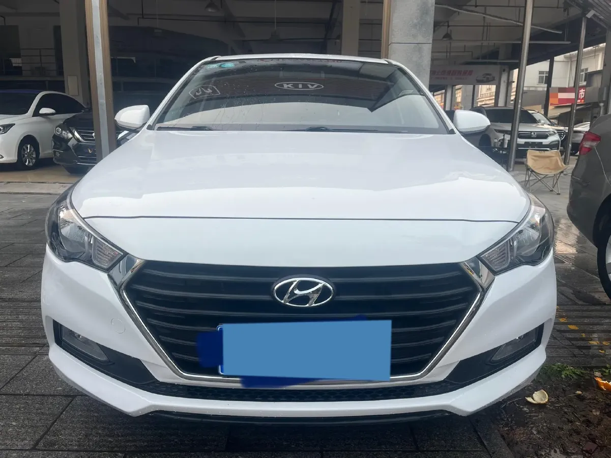 2017 Hyundai Verna RV 1.4L 100HP L4 6AT,autocango,china used car exporter,china ev exporter,chinese used car exporter,chinese used ev exporter