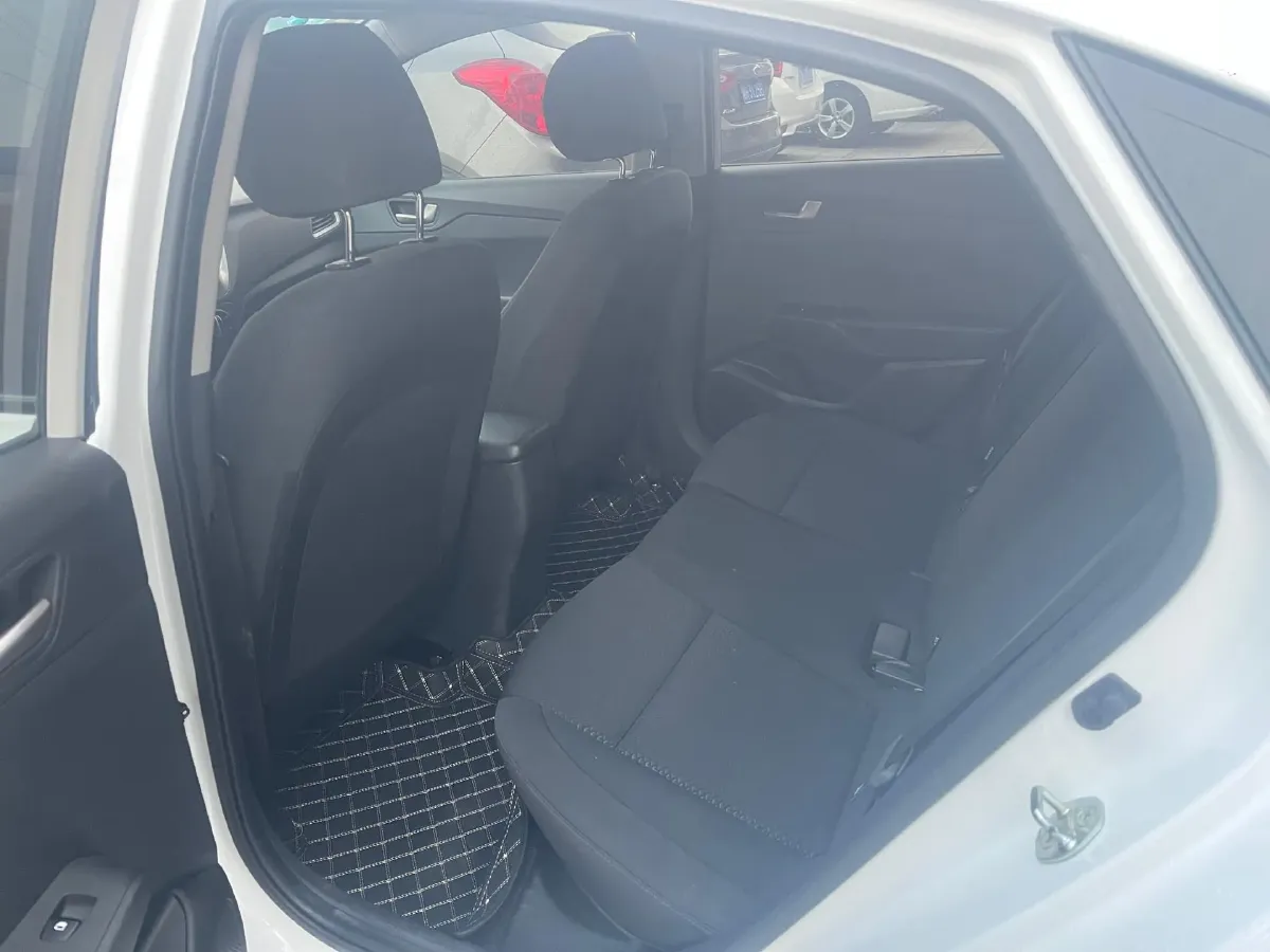 2017 Hyundai Verna RV 1.4L 100HP L4 6AT,autocango,china used car exporter,china ev exporter,chinese used car exporter,chinese used ev exporter