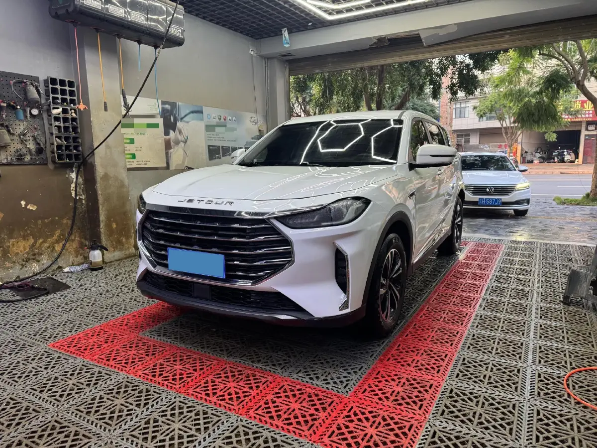 2021 Jetour X70 Plus 1.5T 156HP L4 6MT