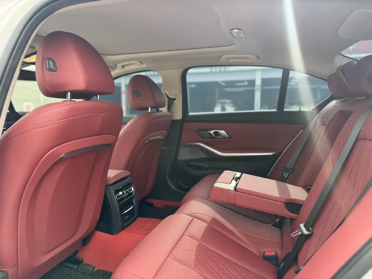 2025 BMW i3 BEV 70KWH,autocango,china used car exporter,china ev exporter,chinese used car exporter,chinese used ev exporter