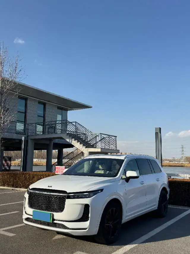 2020 Li ONE Range Extended 131HP REEV 40.5KWH