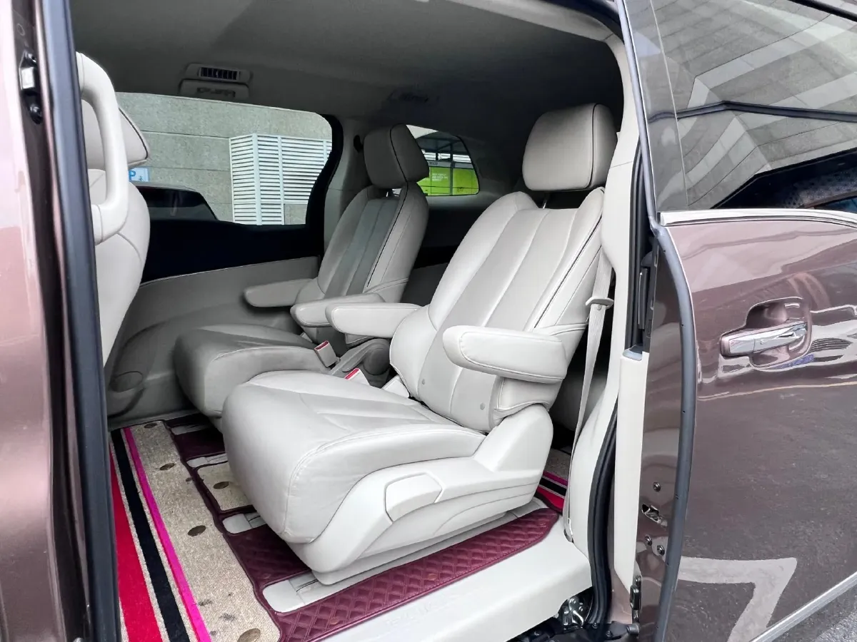 2020 Buick GL8 2.0T 237HP L4 9AT,autocango,china used car exporter,china ev exporter,chinese used car exporter,chinese used ev exporter