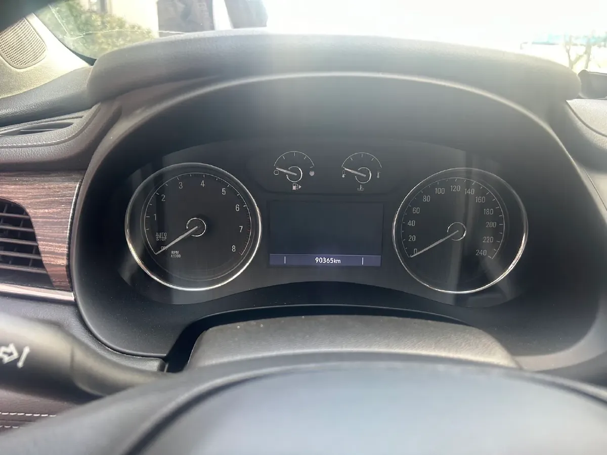 2019 Buick Larcosse 2.0T 241HP L4 9AT,autocango,china used car exporter,china ev exporter,chinese used car exporter,chinese used ev exporter