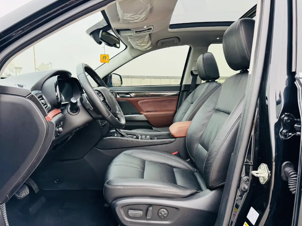 2017 GAC Trumpchi GS8 2.0T 201HP L4 6AT,autocango,china used car exporter,china ev exporter,chinese used car exporter,chinese used ev exporter