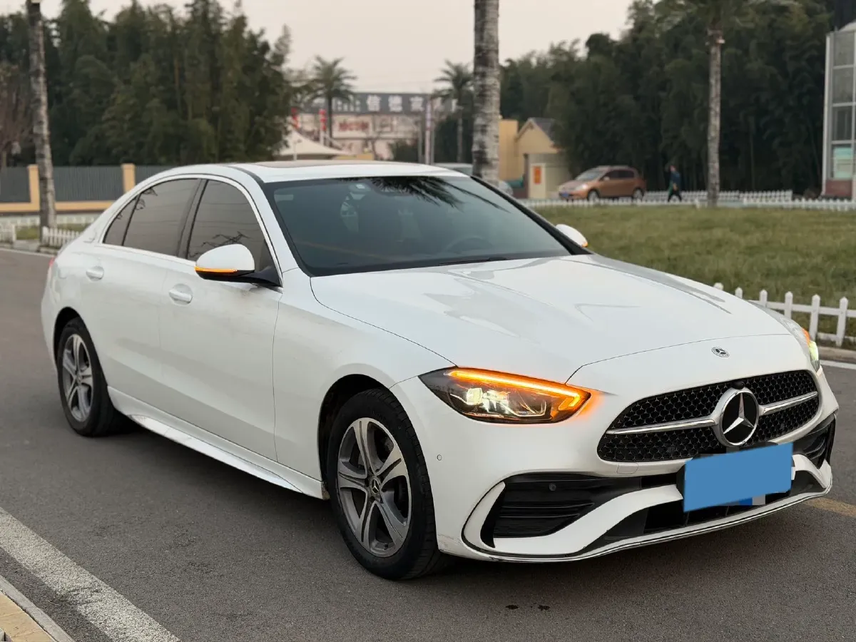 2022 Mercedes-Benz C Class 1.5T 170HP L4 9AT,autocango,china used car exporter,china ev exporter,chinese used car exporter,chinese used ev exporter