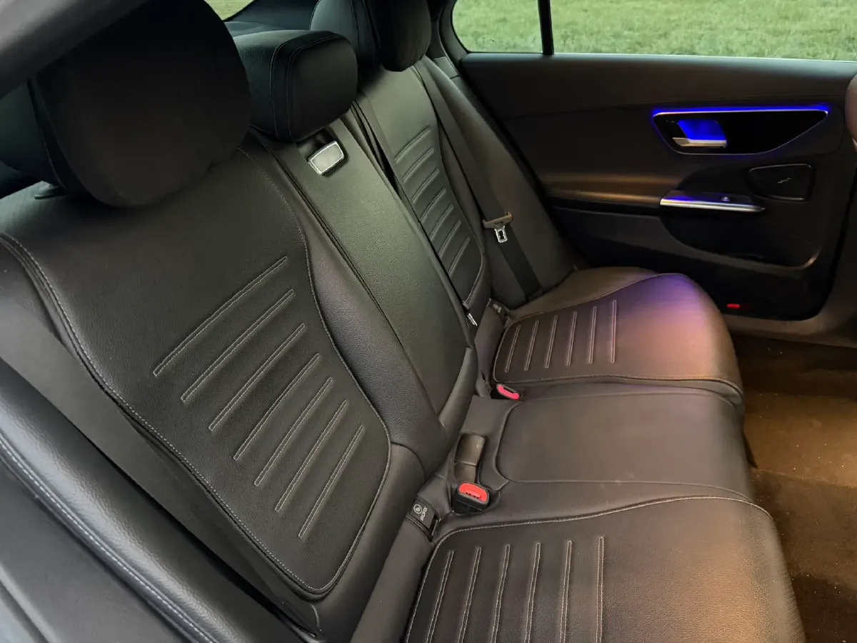 2022 Mercedes-Benz C Class 1.5T 170HP L4 9AT,autocango,china used car exporter,china ev exporter,chinese used car exporter,chinese used ev exporter