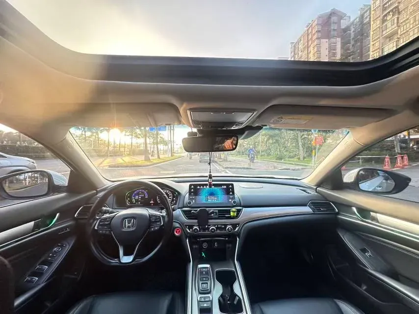 2018 Honda Accord 2.0L 146HP L4 E-CVT Hybrid,autocango,china used car exporter,china ev exporter,chinese used car exporter,chinese used ev exporter